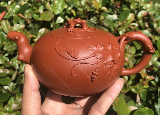 樹(shù)樁葡萄壺；朱泥380CC